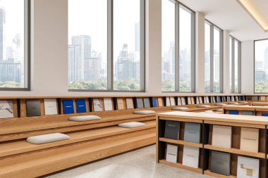 Geniş modern kütüphane içi ahşap koltuklar, kitaplıklar ve şehrin ufuk çizgisi manzaralı geniş pencereler. Çağdaş mimari ve tasarım konsepti. 3B Hazırlama.