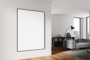 Minimalist iç mekan, beyaz duvarda büyük boş poster, gri mobilyaları ve ahşap zemini olan temiz modern düzen, 3 boyutlu tasarım, telif alanı kavramı
