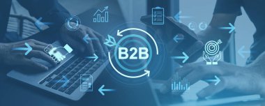 Mavi arka planda B2B pazarlama simgelerine sahip dizüstü bilgisayar ve tablet kullanan iki kişi, iş-iş akışı kavramını resmediyor