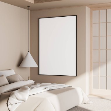 Yatağın üstündeki bej duvarda dikey boş poster modeli, minimalist yatak odası iç mimarisi, yumuşak güneş ışığı, modern dekor konsepti. 3B Hazırlama