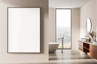 Minimalist banyo bej duvarında büyük boş poster modeli, modern küvet ve ahşap kibir manzarası, manzara penceresi, sanat ve iç mekan konsepti, 3D görüntüleme