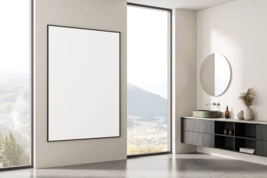 Minimalist banyo iç mimarisi, bej duvarında büyük boş poster modeli, modern yuvarlak ayna, şık kibir, panoramik pencere görüntüsü, 3D canlandırma
