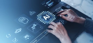 Eller dizüstü bilgisayarda dijital yapay zeka arayüzü, fütüristik grafik tarzı, mavi gradyan arkaplan. Yapay zeka ve yenilik kavramı