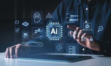 Parlayan yapay zeka simgeleri ve teknolojik sembollerle gelecekteki dijital arayüzü kullanan kişi, karanlık bir ortamda, teknoloji etkileşimi ve yenilik kavramında,