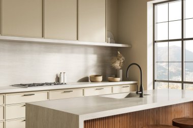 Çağdaş mutfak içi bej kabinler, taş tezgahlar, ahşap aksanlar, minimal stil, büyük pencereden gün ışığı, modern yaşam konsepti, 3D canlandırma