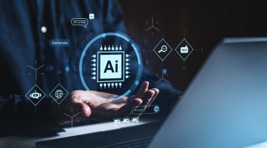 İnsan elleri yapay zeka hologramını fütüristik arayüzle sunuyor. Karanlık arka planda parlayan teknoloji simgeleri. Yapay zeka kavramı