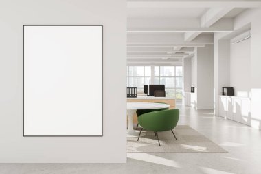 Boş poster şablonu temiz ofis içinde yeşil sandalye ve yuvarlak masa, ışık dolu uzay konsepti. 3B Hazırlama