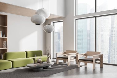 Yeşil modüler kanepe, ahşap koltuklar, yuvarlak sehpa, şehir manzaralı yüksek katlı bir odada kolye ışıkları, 3D