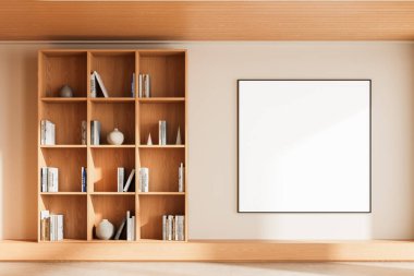 Temiz bej duvardaki büyük boş poster çerçevesinin yanında kitap ve dekorla dolu ahşap kitaplık tasarım sunumu için minimalist iç tasarım düzeni. 3B Hazırlama