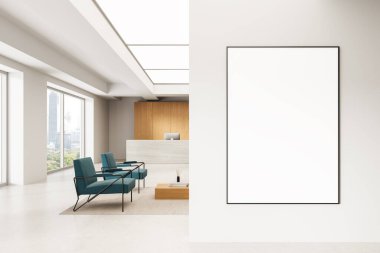 Çağdaş ofis içi duvarında büyük boş bir poster modeli, minimalist tarzda modern mobilyalar, doğal gün ışığı arka planı, 3D canlandırma