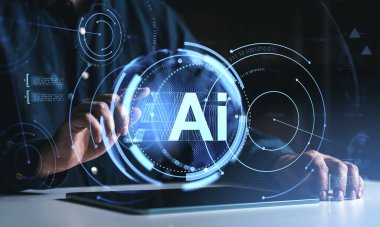 Yapay zeka konsepti grafikleri, holografik tarzı, karanlık soyut arka plan, yeniliği ve teknolojiyi sembolize eden gelecekteki dijital arayüzü kullanan kişi