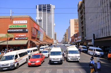 29 Eylül 2022 - Güney Afrika 'da Pretoria: Şehir merkezinde trafik kavşağı