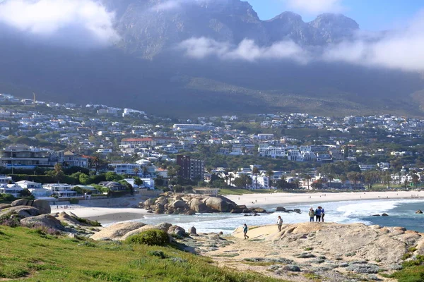 坎普湾海滩 南非开普敦最受欢迎的旅游胜地 — 图库照片