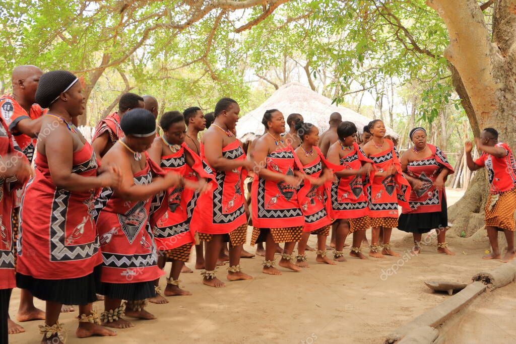 01 de octubre 2022 Cultural Village Matsamo, Swazilandia, Eswatini pies desnudos de