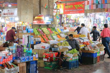 December 21 2022 - Mumbai, Maharashtra in India: hustle and bustle in the Crawford Market