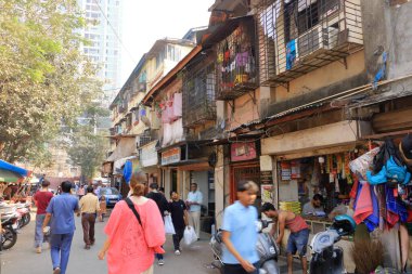 December 21 2022 - Mumbai, Maharashtra in India: People live there daily life in the town