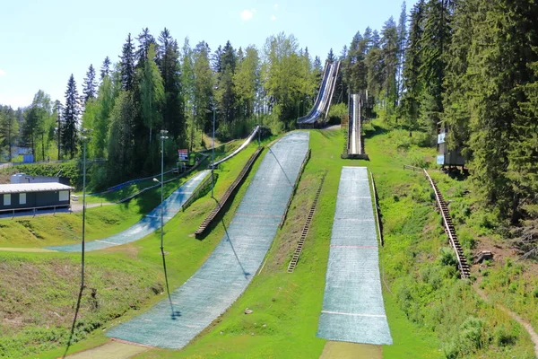 Latem Ośrodek Narciarski Dla Młodych Sportowców Dzieci Lahti Finlandii — Zdjęcie stockowe