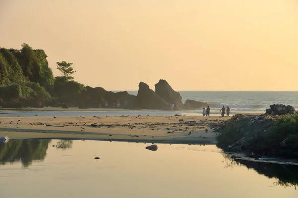 Desember 2022 Kannur Kerala India Orang Orang Menikmati Pantai Malam — Stok Foto