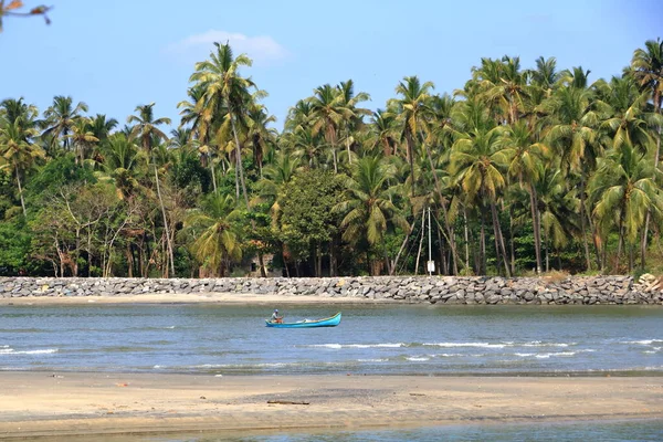 Sjön Och Bakvatten Bakom Stranden Dharmadam Kannur Kerala Indien — Stockfoto