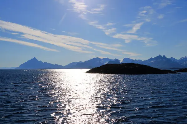 Пейзаж Летом Лофотене Норвегии Подсветке Стоковое Изображение