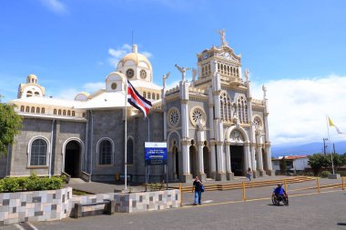 3 Mart 2023 - Kosta Rika 'da Kartaca: Basilica en Cartago desde el atardecer halkı ile etkileyici hava manzarası