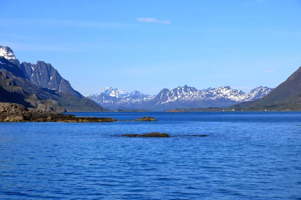Bergen Fjorden Lofoten Eilanden Noorwegen Vanaf Boot Bekeken — Stockfoto
