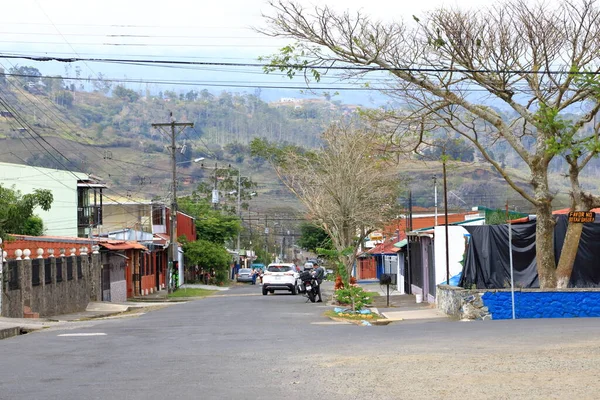 Maret 2023 Orosi Kosta Rika Pemandangan Sebuah Kota Kecil Dengan — Stok Foto