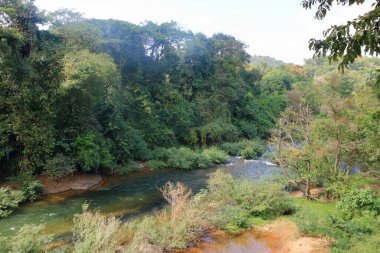 Peruvannamuzhi (peruvannamoozhi) barajı, Kuttyady (Kuttyadi, Kuttyadi), Hindistan 'daki Kerala' ya bakın.