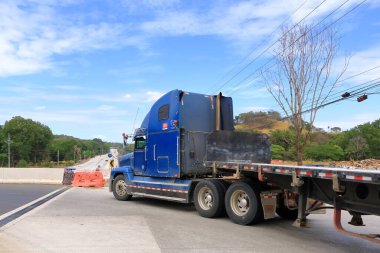 10 Mart 2023 - Kosta Rika 'da Limonal, Guanacaste: 1 numaralı otoyol yapım aşamasında