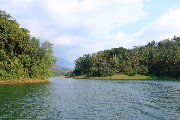 Lago Frente Presa Peruvannamuzhi Peruvannamoozhi Kuttyady Kuttiady Kuttyadi Kerala India — Foto de Stock