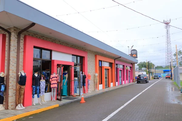 March 2023 Fortuna Costa Rica Main Street Cars Shops Pedestrians — Stock Photo, Image