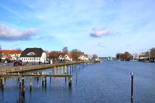 2023年1月28日 德国格里弗斯瓦尔德的维柯 冬季可爱村庄的港口 — 图库照片