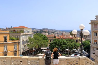 İtalya 'nın Sardunya başkenti Cagliari üzerinde panoramik manzara