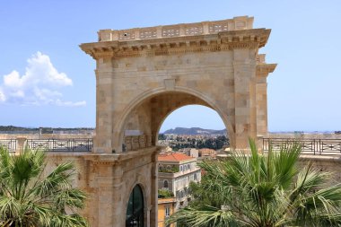 İtalya 'nın Sardunya başkenti Cagliari üzerinde panoramik manzara