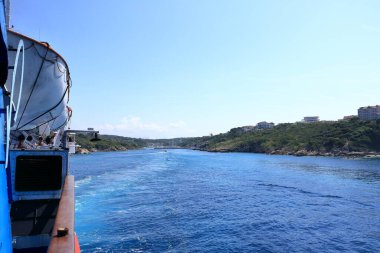 27 Mayıs 2023 - Santa Teresa Gallura, İtalya Sardinya: Santa Teresa Limanı 'nda güzel bir gün