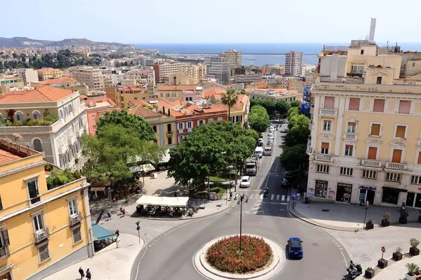 意大利撒丁岛首府卡利亚里市的全景 — 图库照片
