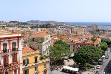 İtalya 'nın Sardunya başkenti Cagliari üzerinde panoramik manzara