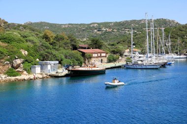27 Mayıs 2023 - Santa Teresa Gallura, İtalya Sardinya: Santa Teresa Limanı 'nda güzel bir gün