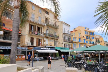 02 Haziran 2023 - Fransa 'da Calvi, Corsica: Calvi' de yat marinası manzarası