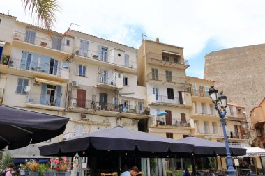 02 Haziran 2023 - Fransa 'da Calvi, Corsica: Calvi' de yat marinası manzarası