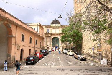 21 Mayıs 2023 - İtalya 'da Cagliari, Sardinya: Cagliari Kalesi bölgesindeki Ulusal Arkeoloji Müzesi' nin çevresi