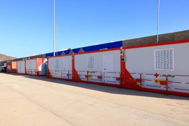 24 Kasım 2023 - Gran Tarajal, Fuerteventura, Kanarya Adaları, İspanya, Avrupa: Limanda Bir Arama Kurtarma Gemisi