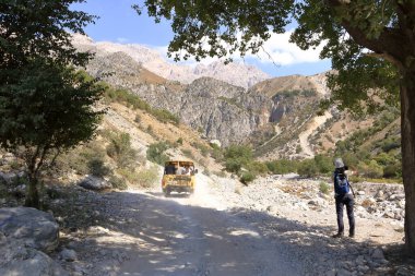 Arslanbob yakınlarındaki dağ manzarası, Kırgızistan, Orta Asya