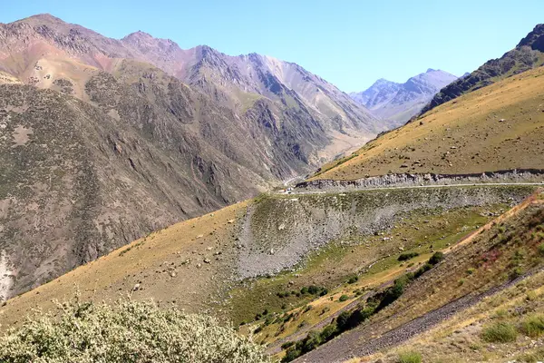 Widok Przełęcz Too Ashuu Pobliżu Biszkek Kirgistan Azja Środkowa Zdjęcia Stockowe bez tantiem