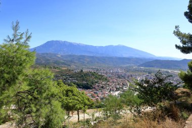 Arnavutluk 'un Berat Berati kentine yukarıdan manzara