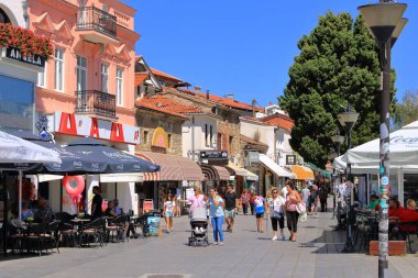 12 Eylül 2023 - Kuzey Makedonya 'da Ohri: Eski kentin sokaklarında koşuşturma ve koşuşturma