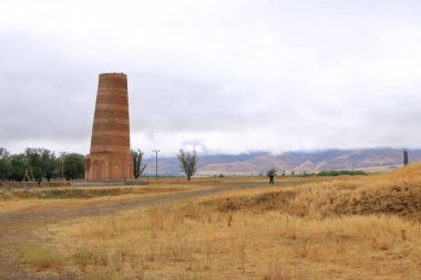 31 Ağustos 2023 - Kırgızistan 'da Tokmok: Ünlü İpek Yolu üzerinde yer alan eski Burana kulesi