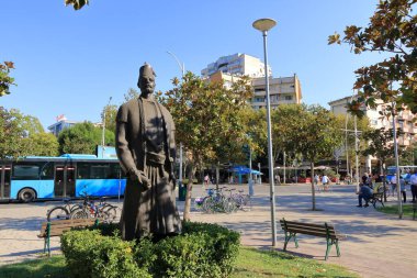 09 Eylül 2023 - Arnavutluk 'ta Tiran: Yerel halk ve turistlerle birlikte kentin merkezinde inşa ediliyor