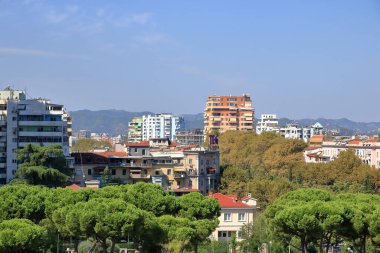 09 Eylül 2023 - Arnavutluk 'ta Tiran: yukarıdan şehir, güneşli bir günde Tiran' ın merkezi