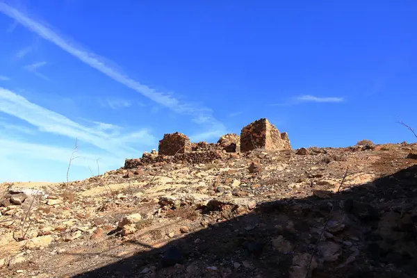 Mumyalama de los Molinos, Fuerteventura, Kanarya Adaları: Eski rezervuarın baraj duvarı